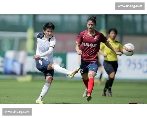 北京女足主场 2-0 完胜广东队 王珊珊王新灵建功 北京女足主场 2-0 完胜广东队 王珊珊王新灵建功
